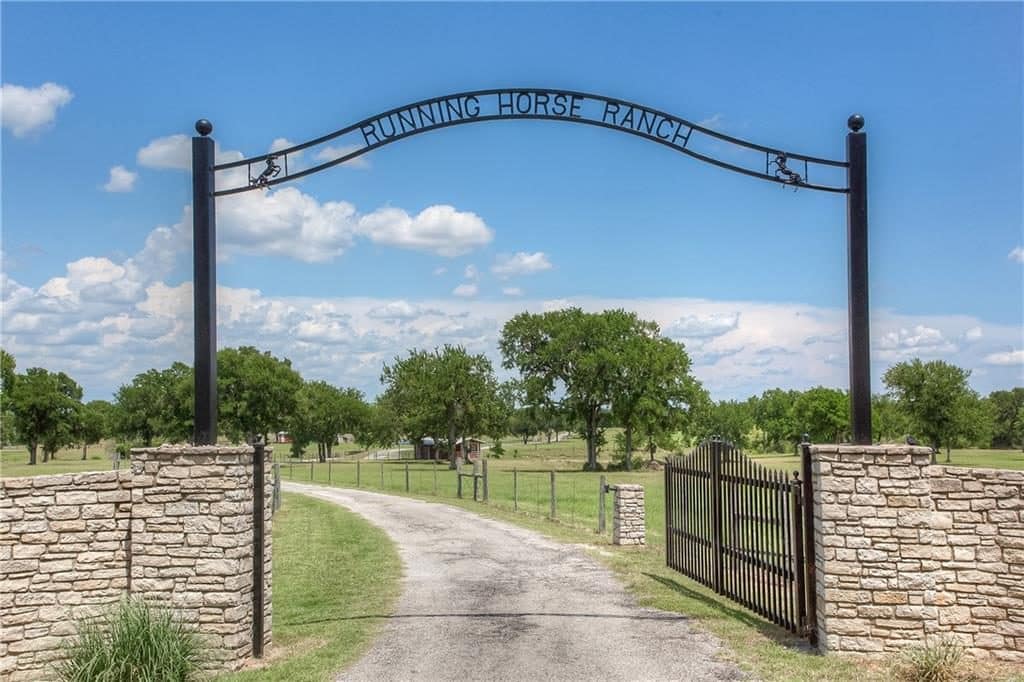 Entry-Gate-1024x682