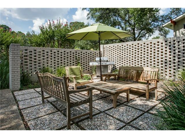 10484-Silverock-patio