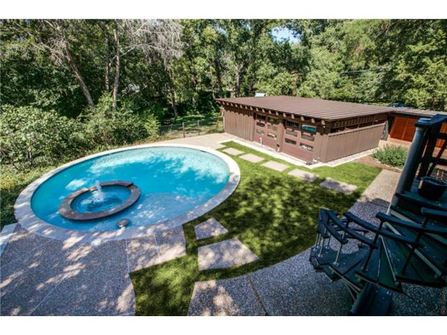 10845-Eden-Roc-Balcony-Pool-view