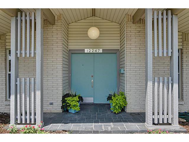 12247-Cox-Front-Door