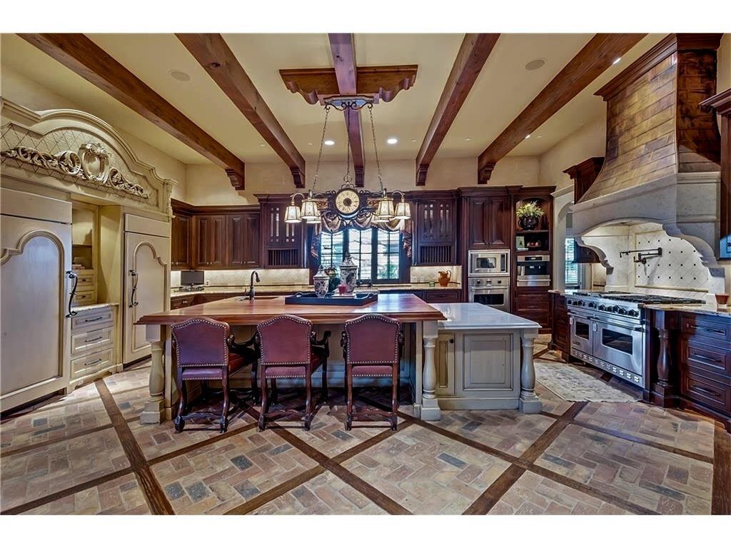 1806-High-County-Dr.-Westlake-Kitchen-1024x768