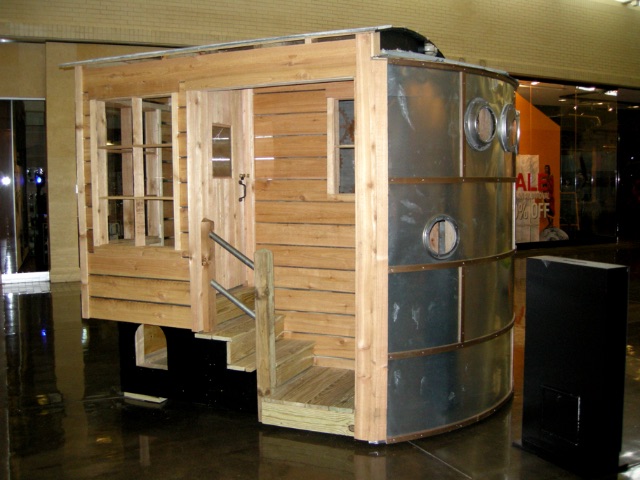 Parade-of-Playhouses-UP-House