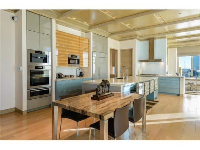 2555-N-Pearl-2200-Penthouse-Kitchen