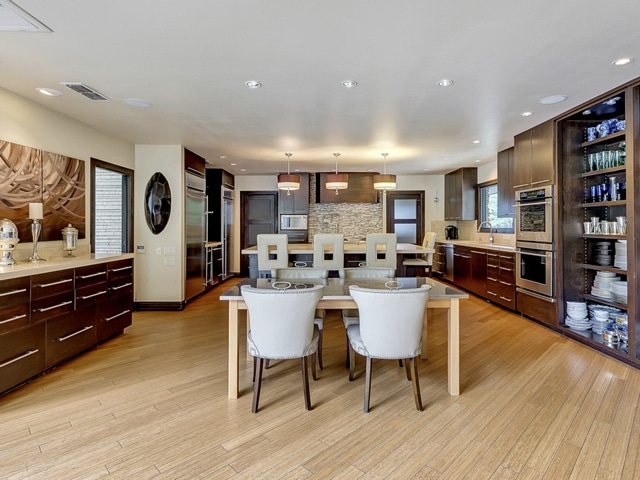 309-Hazelwood-Dining-Kitchen