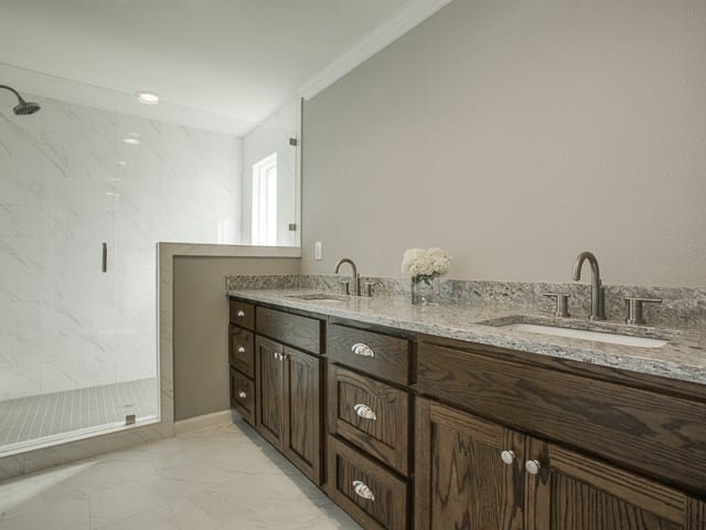 4050-Valley-Ridge-Master-Bath