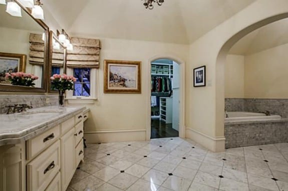 4305-Arcady-master-bath-575x382