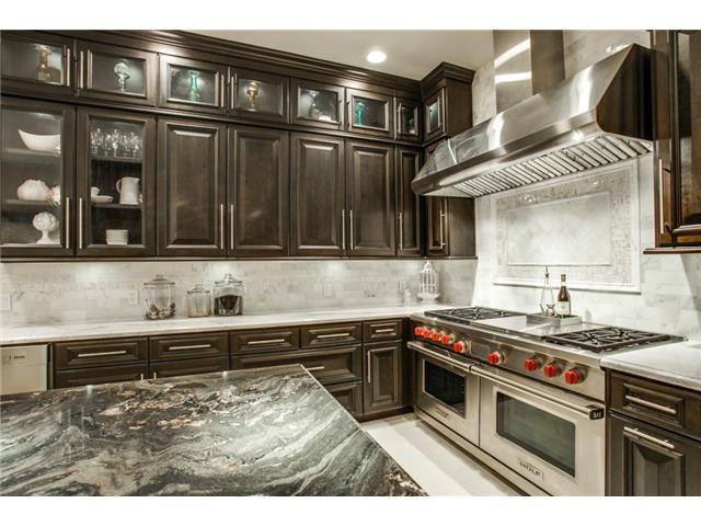 5656-Cedar-Rideg-kitchen-2