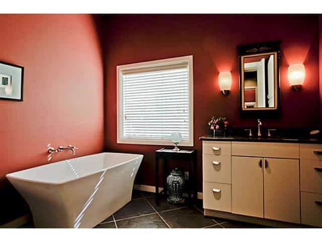 6831-Fisher-road-guest-bath