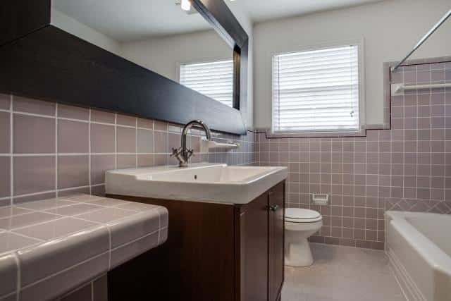 8507-Briarwood-Hall-Bath