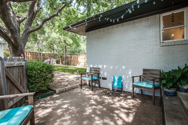 8931-Stanwood-Patio