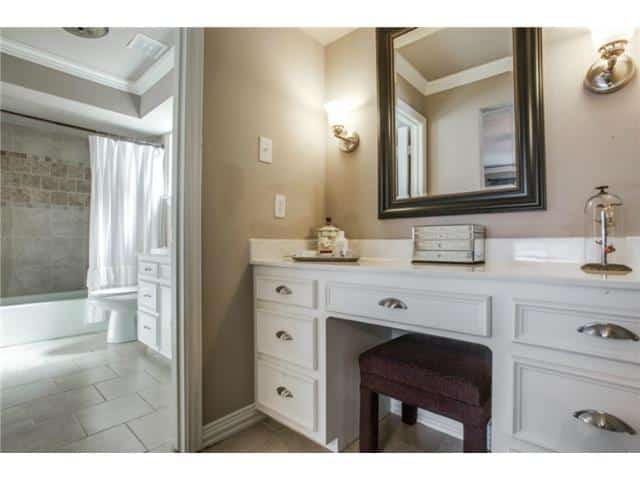 9229-Ferndale-Master-Bath