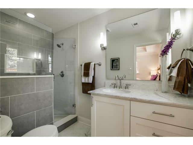 9836-Gooding-Master-Bath