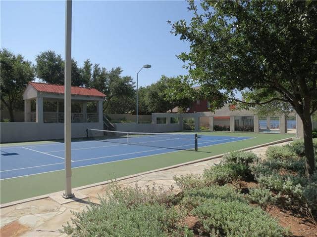 Agarita-Circle-tennis-court