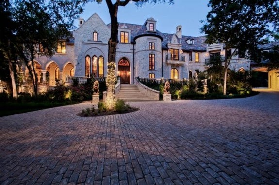 M-Mansion-exterior-575x383