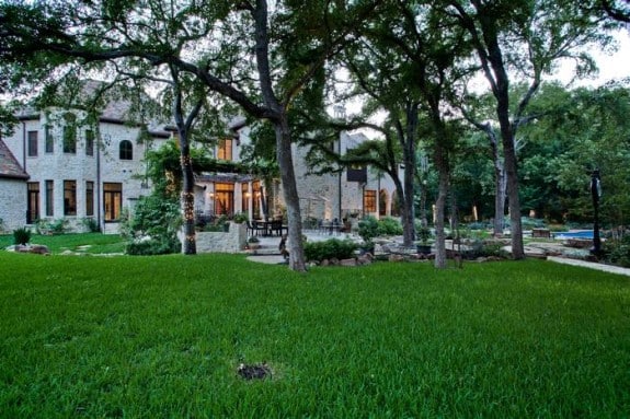 M-Mansion-exterior-grass1-575x383