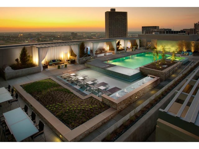 Omni-FW-Penthouse-Roof-pool-and-garden