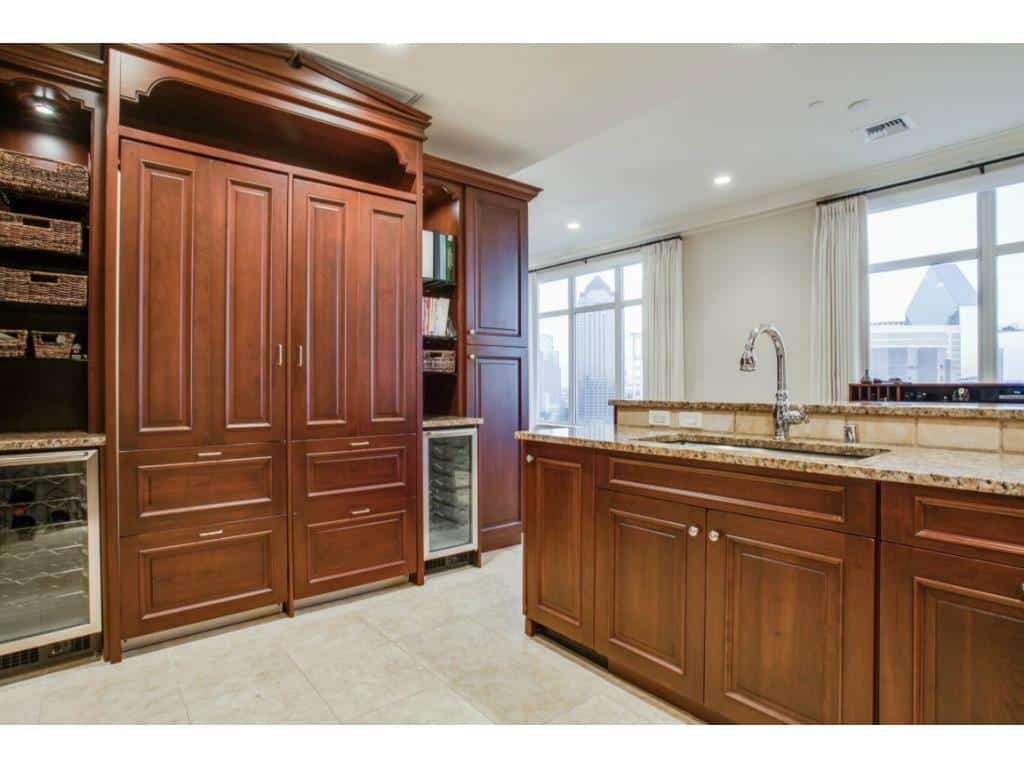 Ritz-1602-kitchen-2