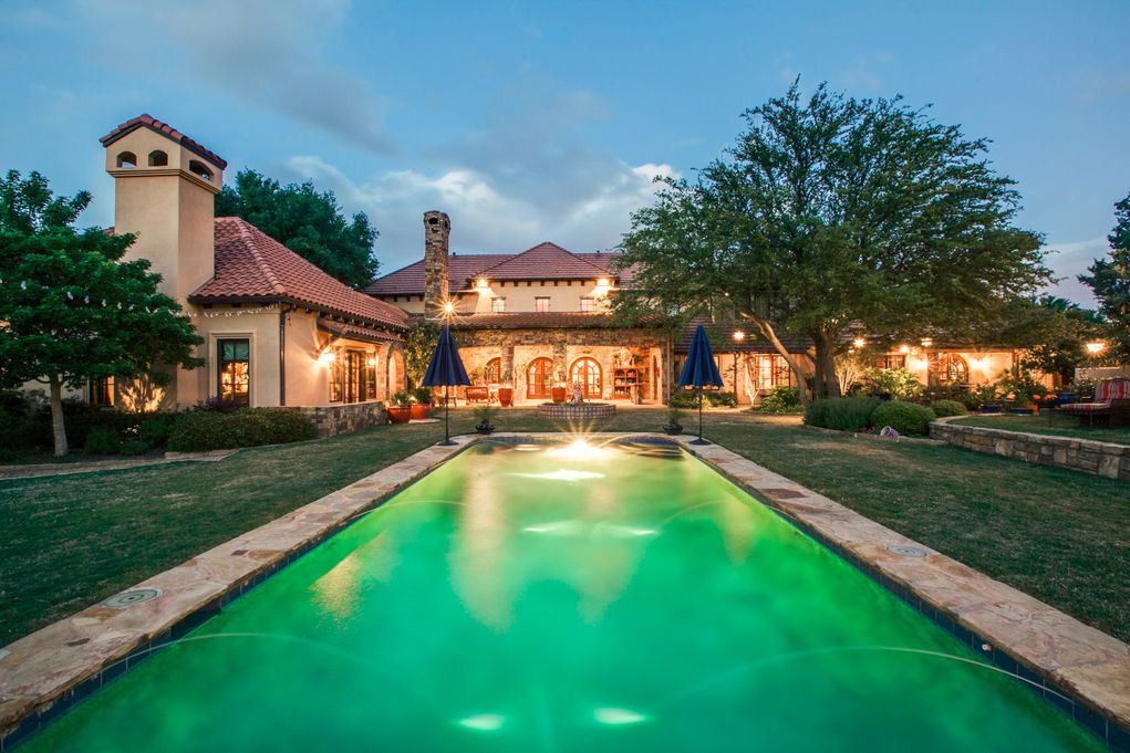 SOUTHLAKE-1900-Shady-Oaks-Pool