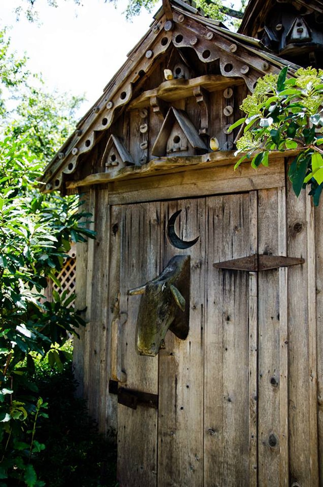 Swan-House-Gazebo