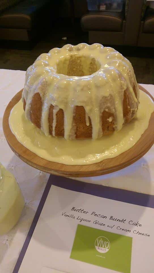 Vivo-Butter-Pecan-Bundt-Cake
